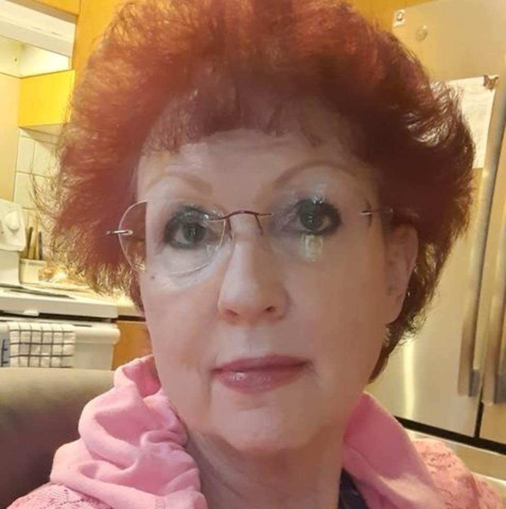 Meet your Posher, Juanita